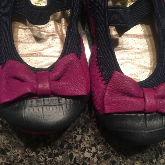 Girls Yosi Samra flats - Picture 3 of 3